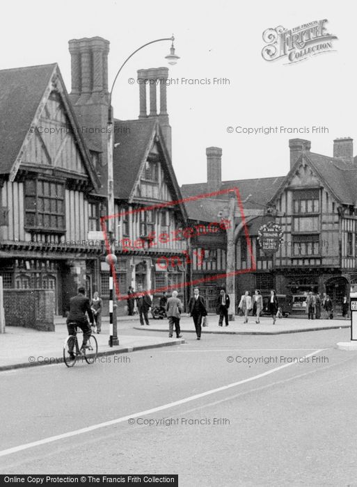 Photo of Edgware, Railway Hotel 1948