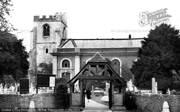 Photo of Edgware, St Lawrence's Church c1955