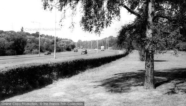 Photo of Edgware, The By Pass, Moat Mount c.1960