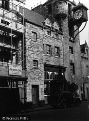 167-169 Canongate 1954, Edinburgh