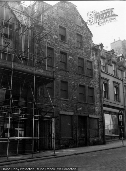 Photo of Edinburgh, 190 Canongate 1954