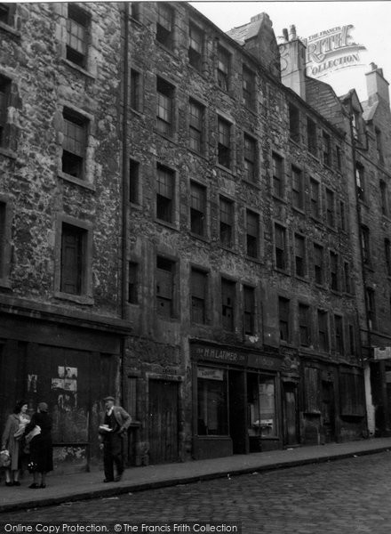 Photo of Edinburgh, 254 262 Canongate 1953