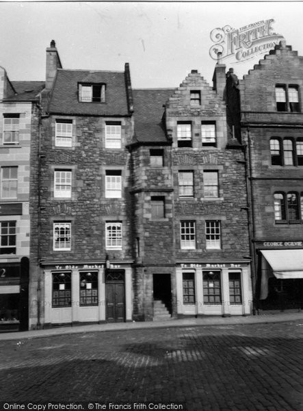 Photo of Edinburgh, 74 78 Grassmarket 1953