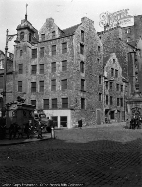 Photo of Edinburgh, 94 96 Grassmarket 1953