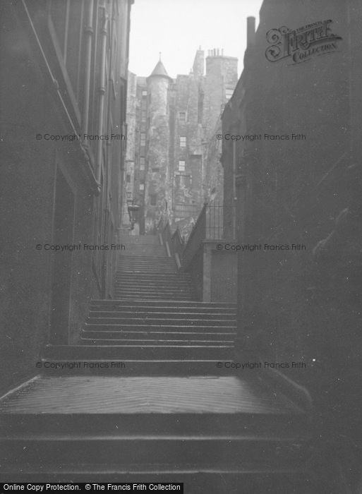 Photo of Edinburgh, Advocate's Close 1948