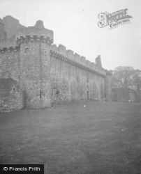 Craigmillar Castle 1948, Edinburgh