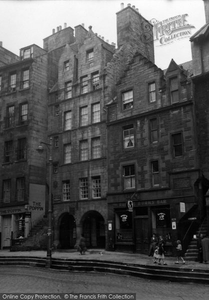 Photo of Edinburgh, Gladstone's Land 1953