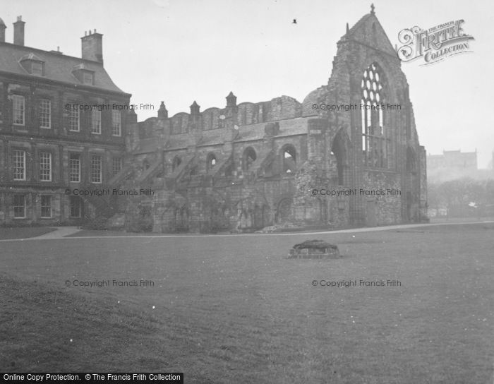 Photo of Edinburgh, Holyrood Abbey 1948