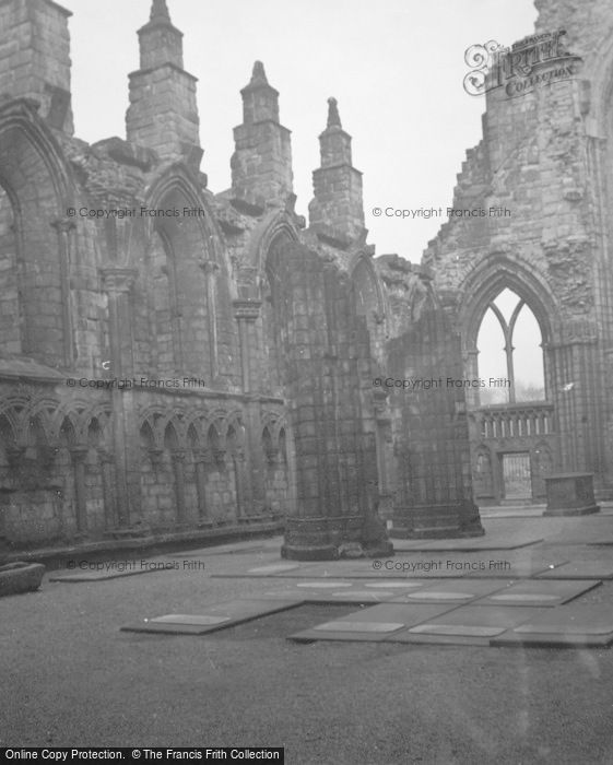 Photo of Edinburgh, Holyrood Abbey, Nave 1948