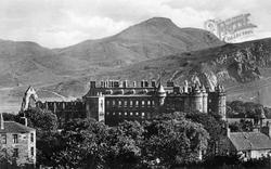 Holyrood Palace And Arthur's Seat c.1910, Edinburgh