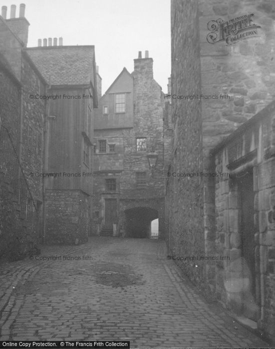 Photo of Edinburgh, Huntly House From Bakehouse Close 1948