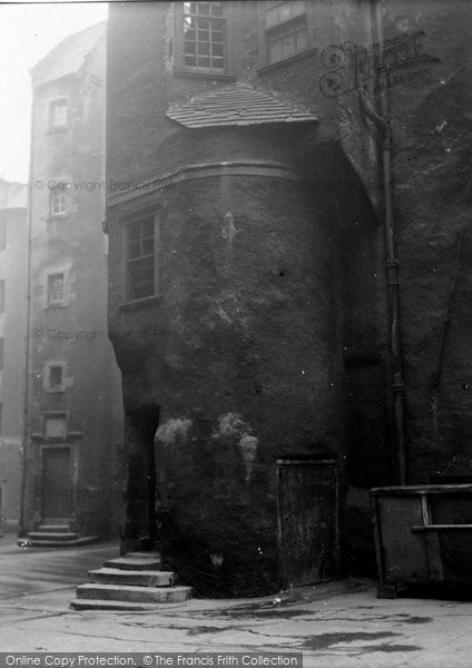 Photo of Edinburgh, James' Court 1953