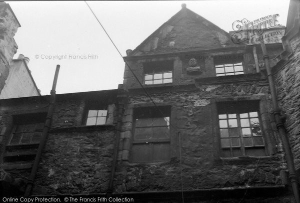 Photo of Edinburgh, Riddle's Close 1953