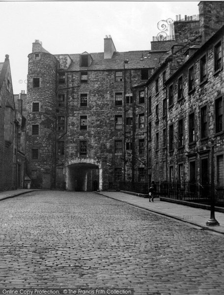 Photo of Edinburgh, Smollett's House 1949