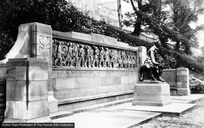 Photo of Edinburgh, The Scots American War Memorial c.1935