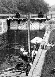 Boats In Bell Weir Lock 1907, Egham