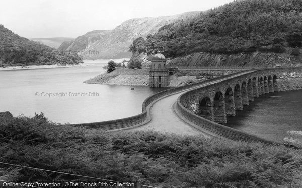 Photo of Elan Valley, Garreg Ddu Dam c.1955