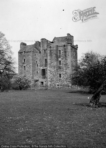 Photo of Elcho Castle, 1948