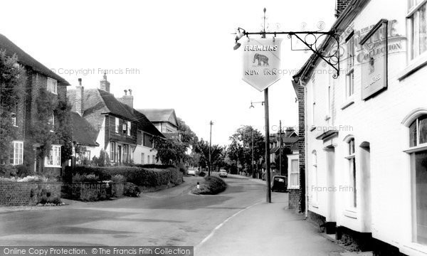 Photo of Elham, High Street c1960