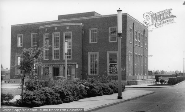 Photo of Ellesmere Port, Central Library c.1960