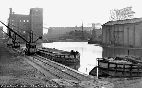Photo of Ellesmere Port, Flour Mills And Dock c.1955