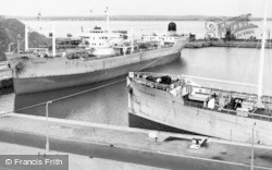 Queen Elizabeth II Dock c.1960, Ellesmere Port