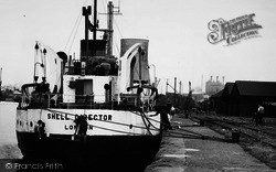Ship On The Manchester Ship Canal c.1955, Ellesmere Port