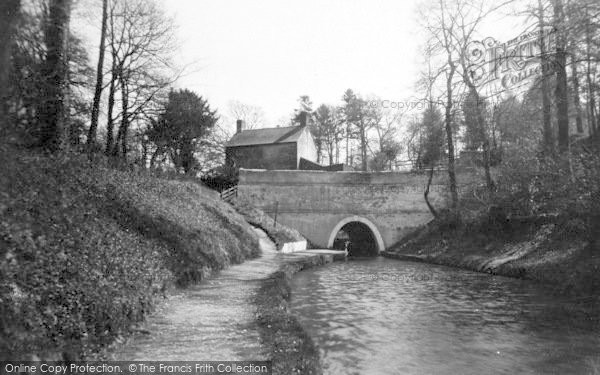 Photo of Ellesmere, The Tunnel West Side c.1935