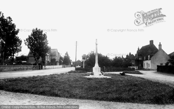 Photo of Elm, The Village 1923
