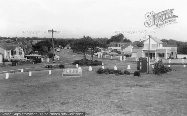 Photo of Elmer, Alleyne Way c1965
