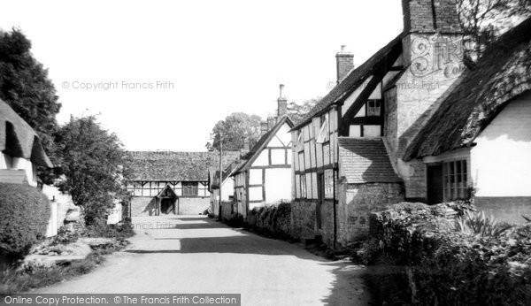 Photo of Elmley Castle, The Village c.1960