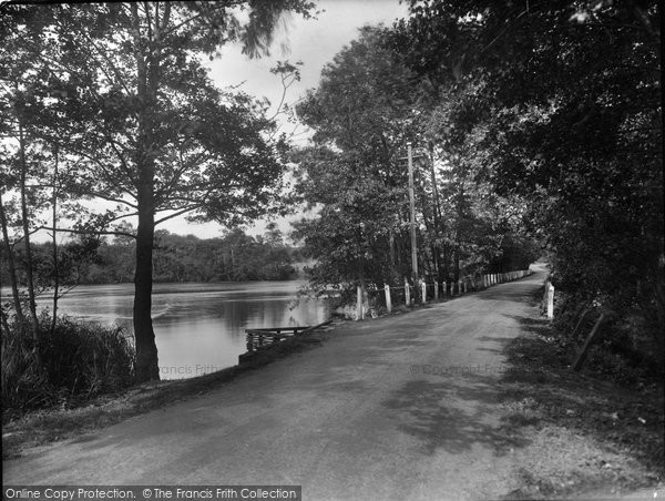 Photo of Elstead, Cutt Mill Pond 1938