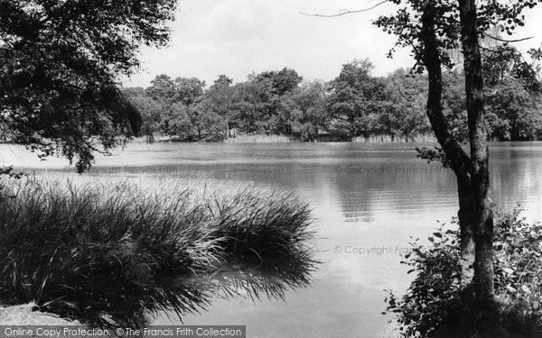 Photo of Elstead, Cutt Mill Pond c.1955