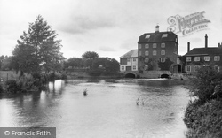 Mill 1938, Elstead