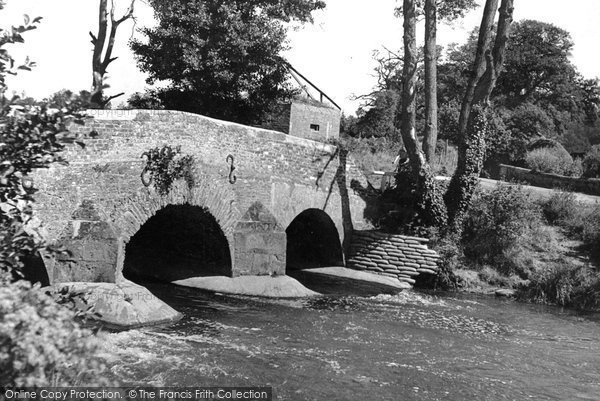 Photo of Elstead, Somerset Bridge c.1955