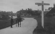 The Village 1906, Elstead