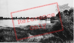 The Reservoir c.1955, Elstree