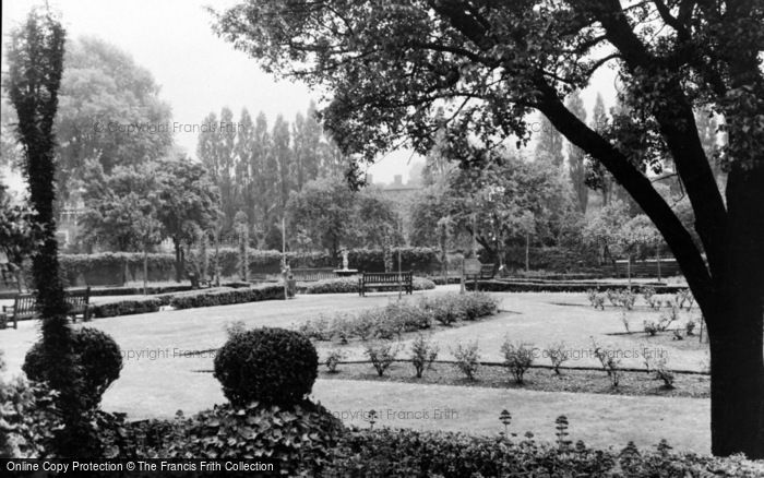 Photo of Eltham, Pleasaunce Gardens c.1960