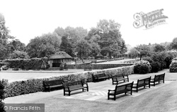 Pleasaunce Gardens c.1960, Eltham