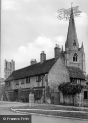 Cromwell House And St Mary's Church c.1960, Ely
