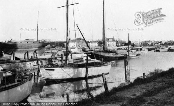 Photo of Emsworth, Dolphin Quay c.1960