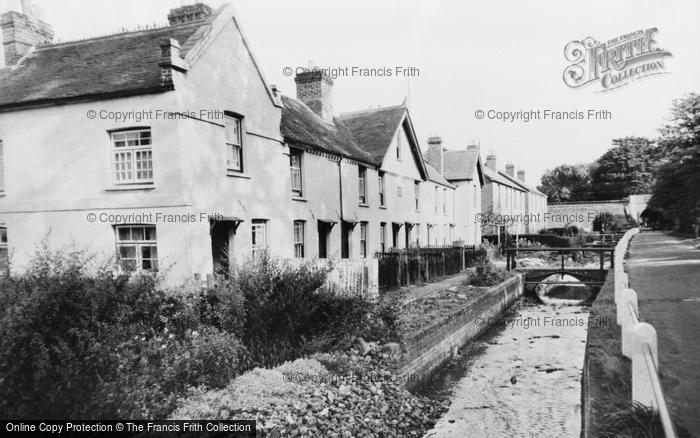 Photo of Emsworth, Lumley Village c.1955