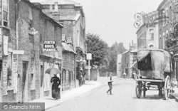 Baker Street 1905, Enfield