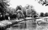 Enfield, Little Park Gardens c1965