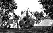 Enfield, the Rose and Crown, Clay Hill c1955
