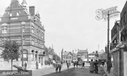 The Town c.1910, Enfield