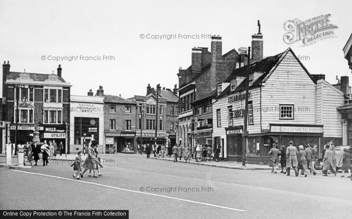 Photo of Enfield, Town Centre c.1950