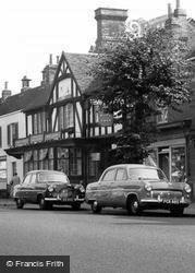 The White Swan c.1955, Epping
