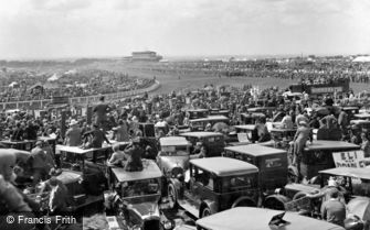Epsom, Derby Day, view from Tattenham Corner 1928