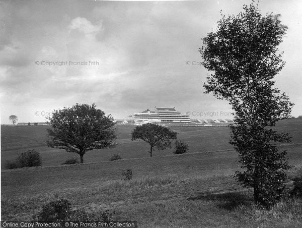 Photo of Epsom, Downs 1923